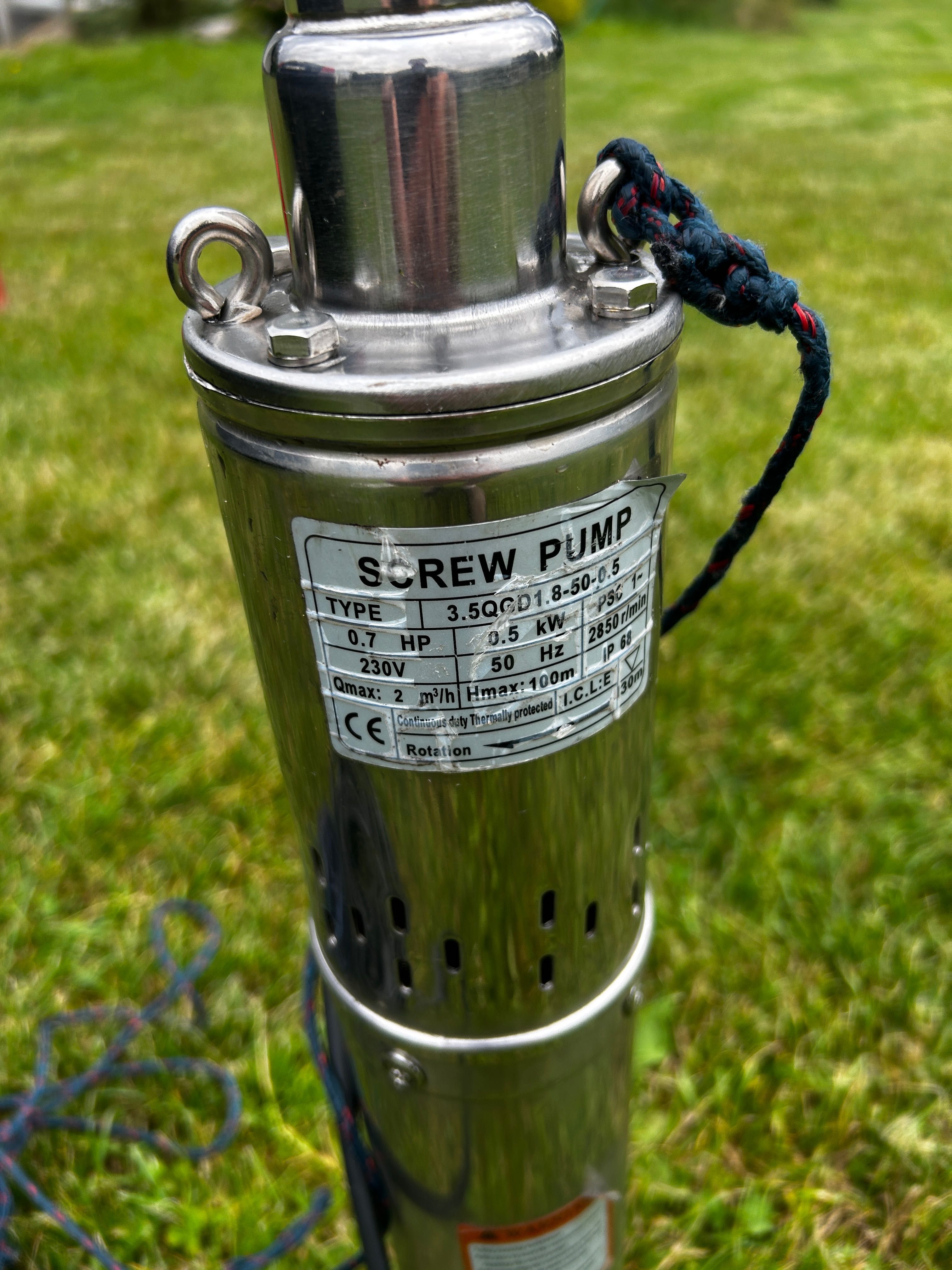 Pompa studniowa niemiecka 2000l/min 8,7x58 cm