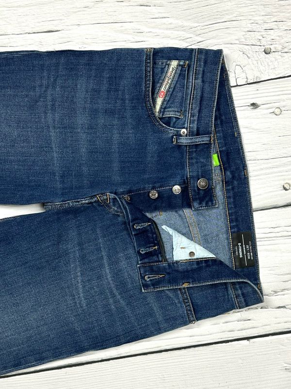 Diesel D-Fining Jeansy Męskie Tapered Logowane Nowy Model r. W29 L32