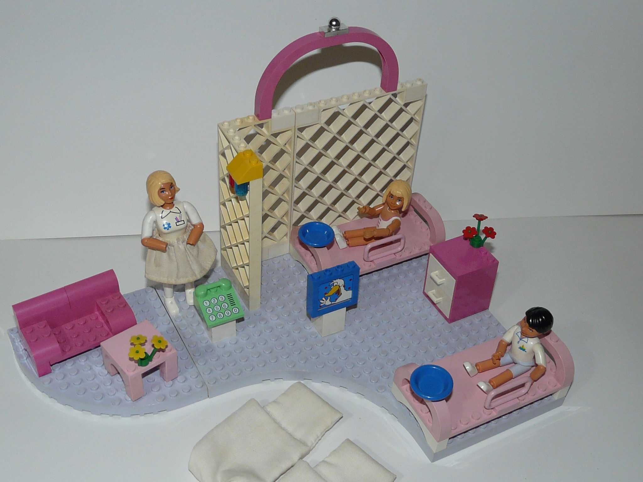 Lego belville friends szpital dziecięcy 3 lalki pielęgniarka