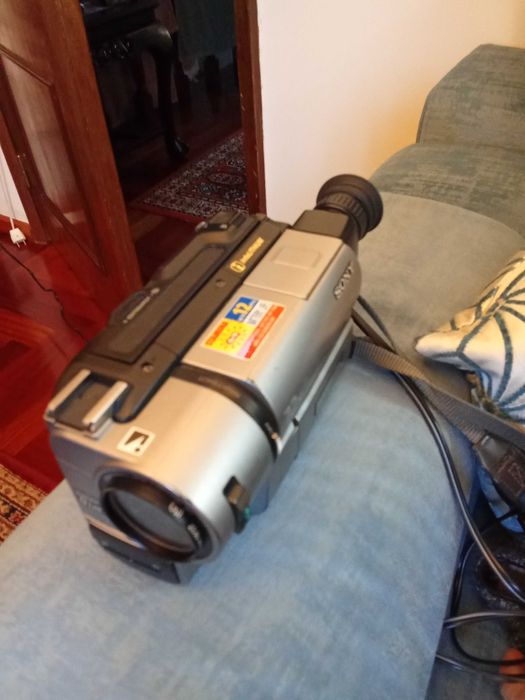 Doação de câmara de vídeo Sony para colecionador