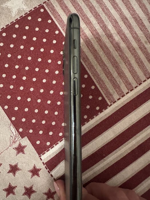 Продаю iPhonne( айфон 11 ) IOS Apple.