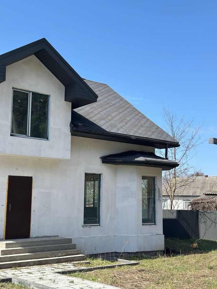 Великий Будинок 260 м2 у Білогородці, 11 соток. Зручна локація.