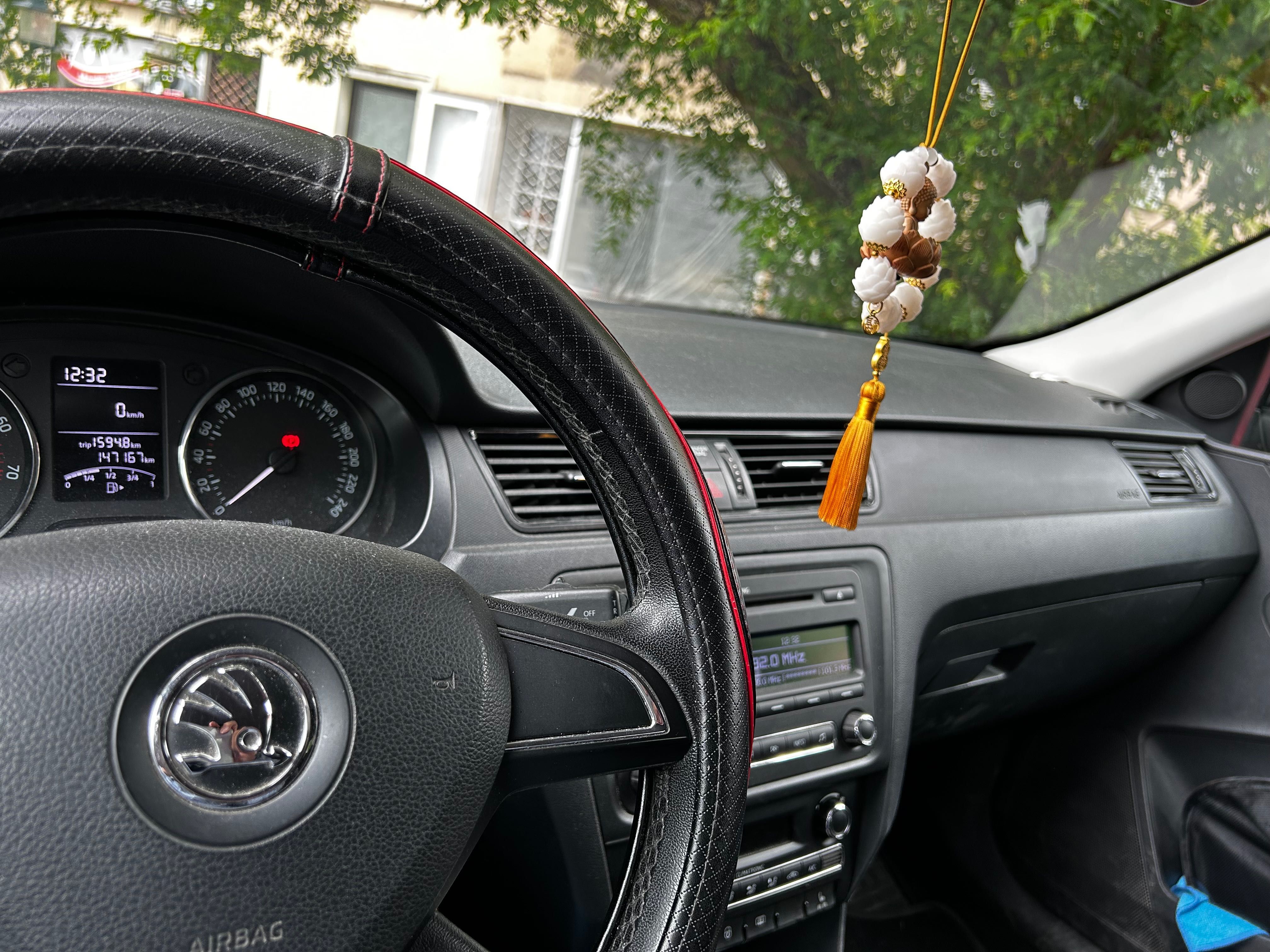 Авто skoda rapid