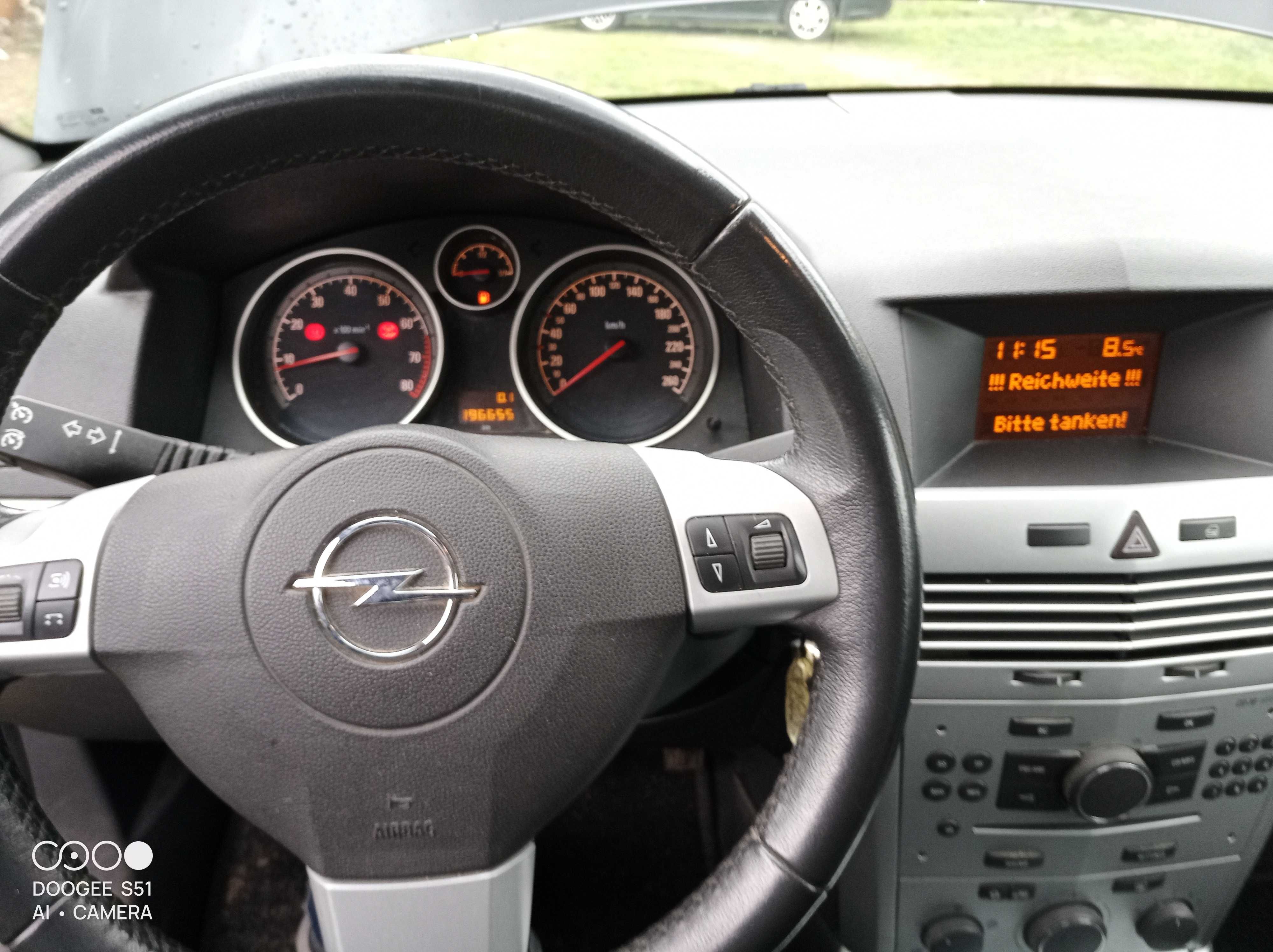 Opel Astra 1,6  H sprowadzony z Niemiec.