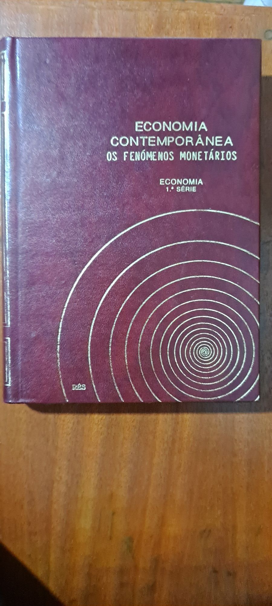 Coleção livros de Economia