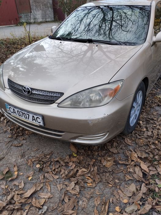 Продам автомобіль Toyota Camry