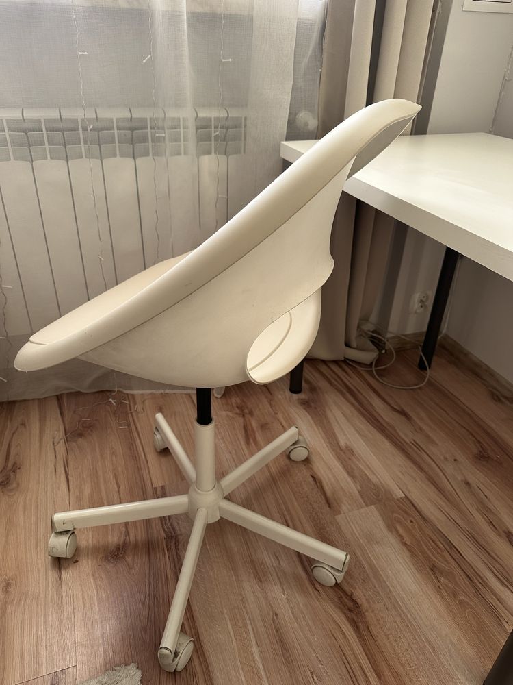 Krzesło obrotowe ikea regulowane