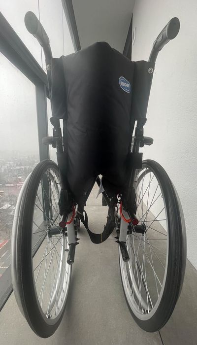 wózek inwalidzki dla niepełnosprawnych Invacare Action 2 ng