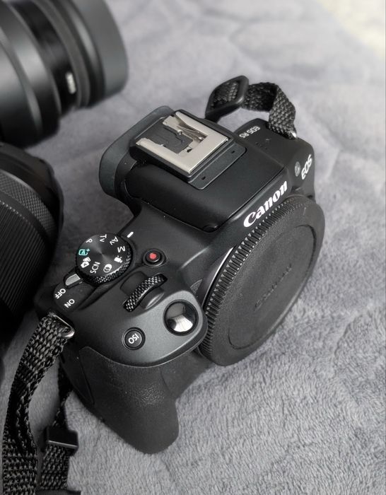 Canon r50 Об'єктив Sigma AF 56mm f1.4 DC DN C