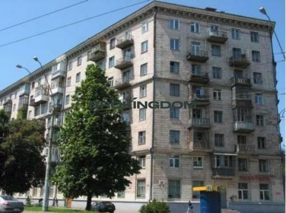 Продаж 2-кімн. квартири, проспект Повітряних сил, сталінка