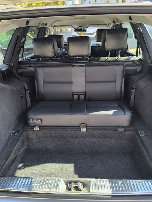 Mercedes W210 2.7 CDI com as revisões e inspeção feitas.
