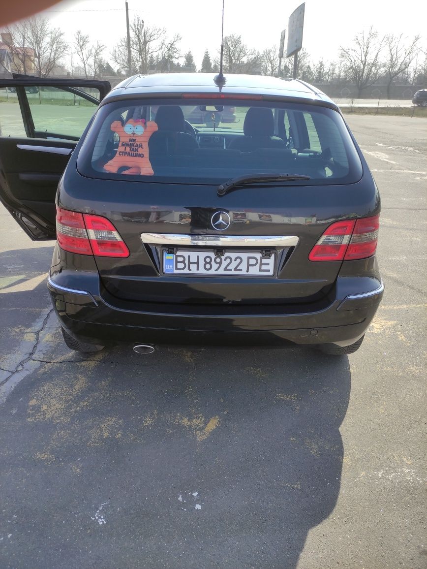 Mercedes Benz B180 дизель 2л автомат