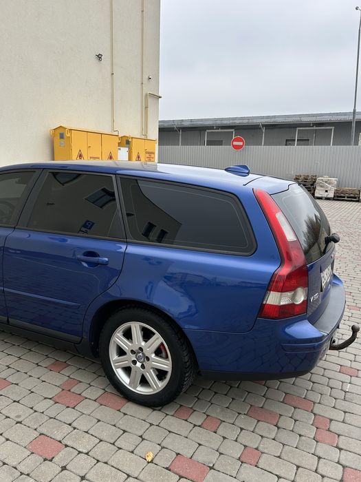 Volvo v50 (вольво в50) 2.0 2007