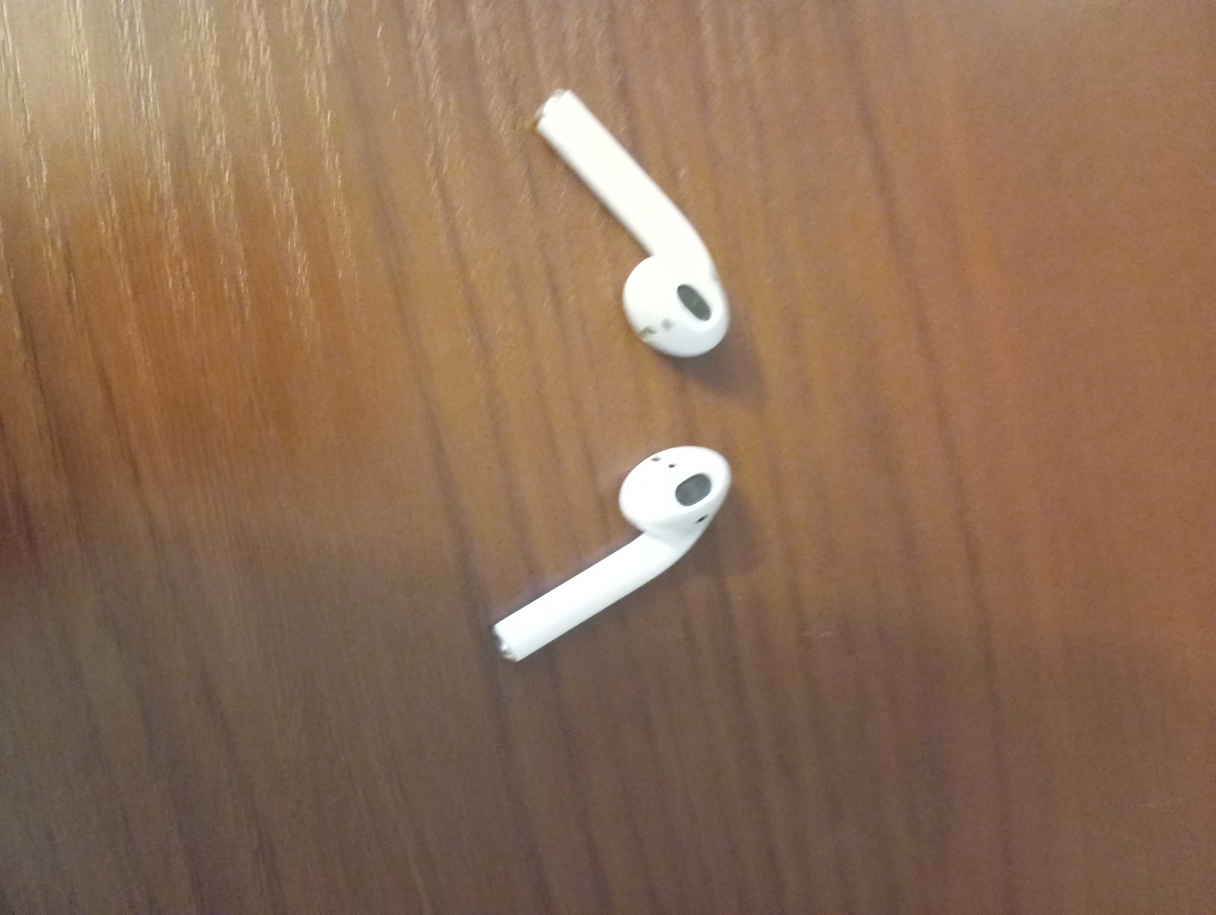Sprzedam airpods w bardzo dobrym stanie