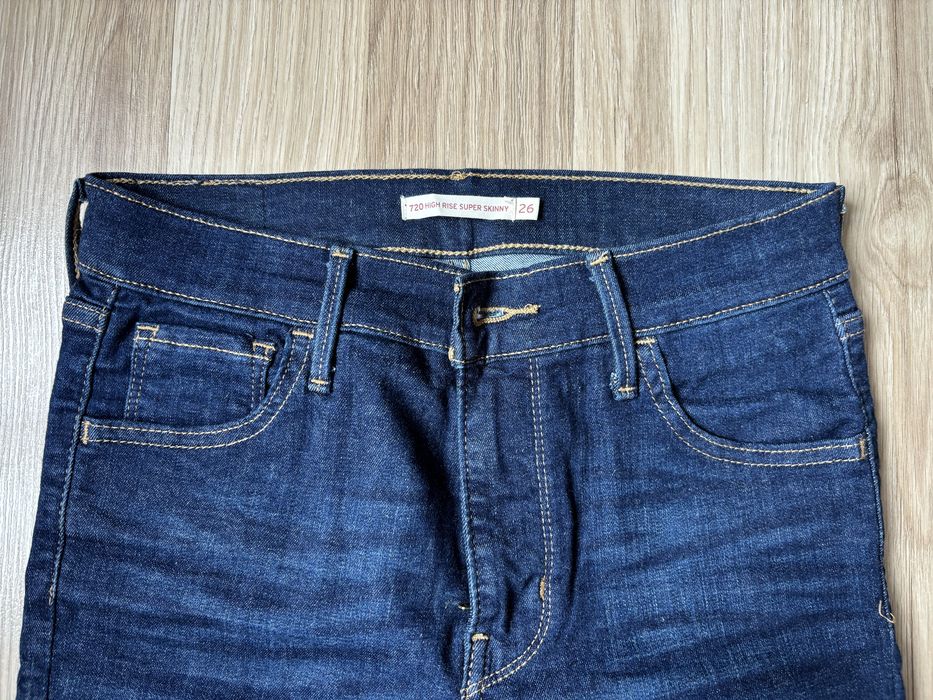 Джинси Levi’s 720 hight rise super skinny 26 розмір