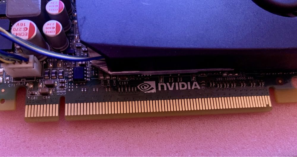 Дискретна низькопрофільна відеокарта Nvidia Quadro 600 1Gb DDR3128 Bit