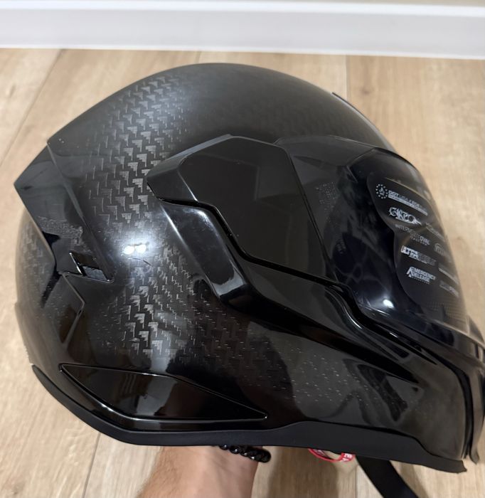 ICON Airflite Ultra Carbon (MIPS) — карбоновий шолом