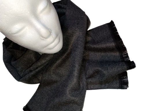 Nowy szal damski grafit