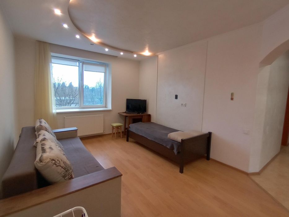 Оренда 2к квартири в новобудові район Метро!