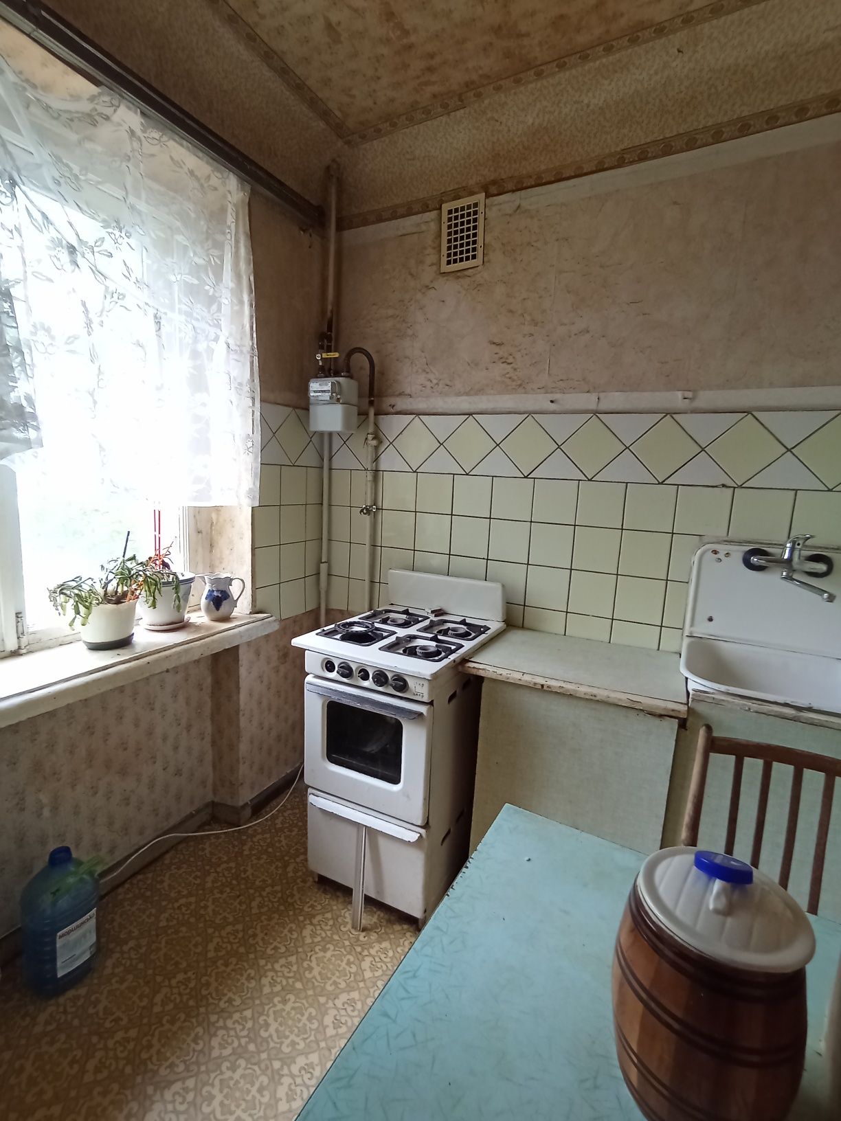Продам 2-х кв. 3эт.5 эт.д Залютино 10 мин.Холодная гора