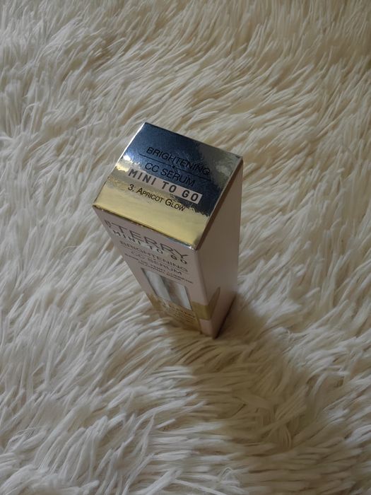 Rozświetlające CC Serum – 10 ml By Terry