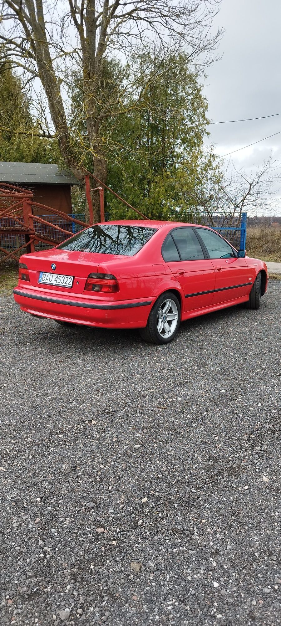 BMW e39 523i hellrot