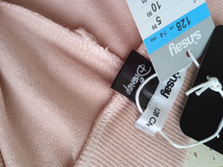 Nowe spodnie dresowe dla dziewczynki rozmiar 128