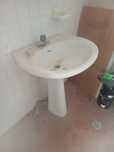 Vendo conjunto Lavatório + Sanita.