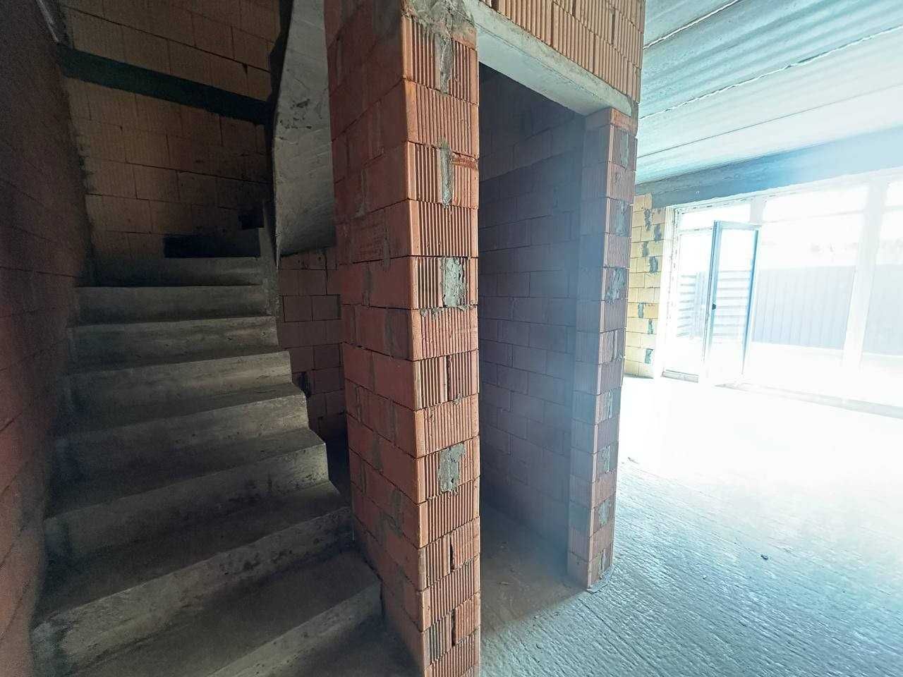 Продається таунхаус в Ірпені поруч з парком "Правика". Проведений газ!