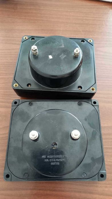 Амперметры, блок питания Електроника, электродвигатели