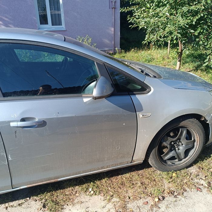 Автомобіль opel astra j на ходу