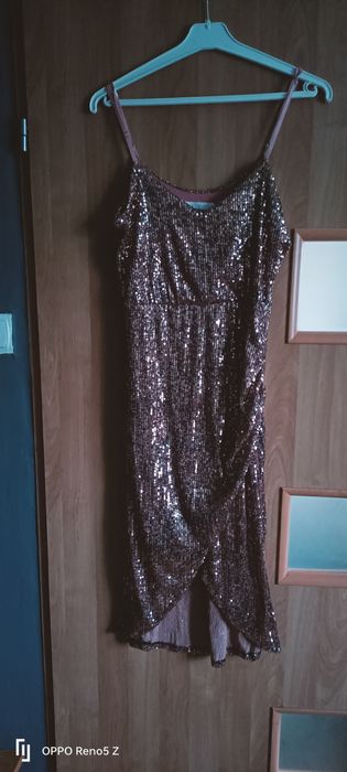 Sukienka damska cekinowa c złota nowa bez metki rozmiar M, L materiał