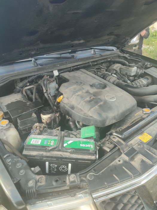 Nissan Navara 2,5 D автомат