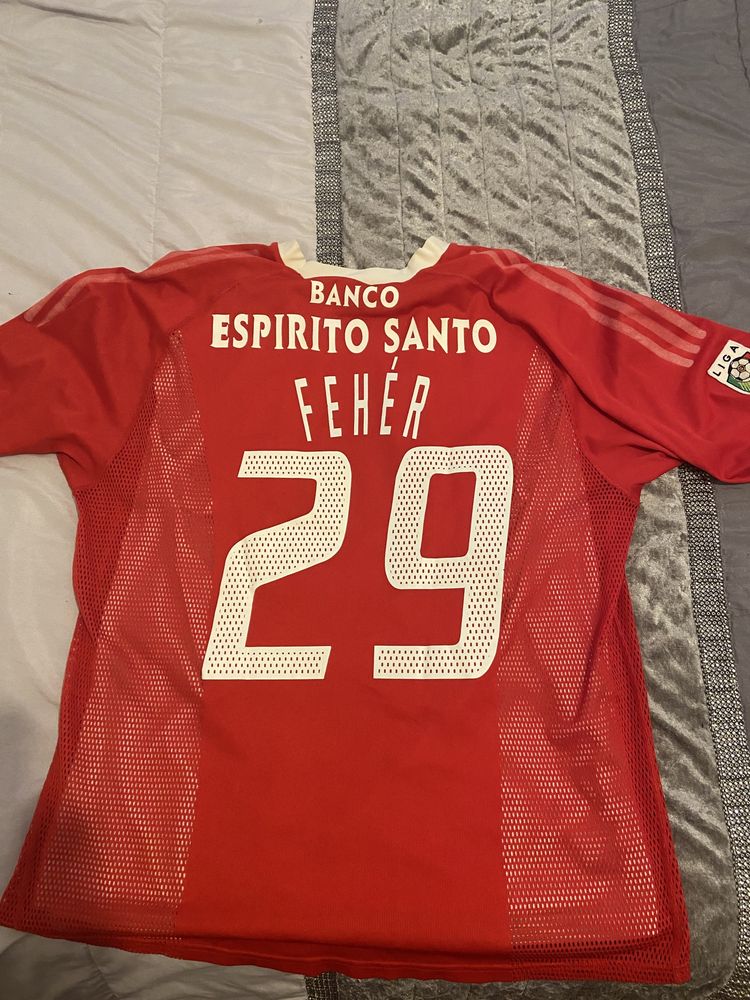 Camisola benfica usada por feher assinada