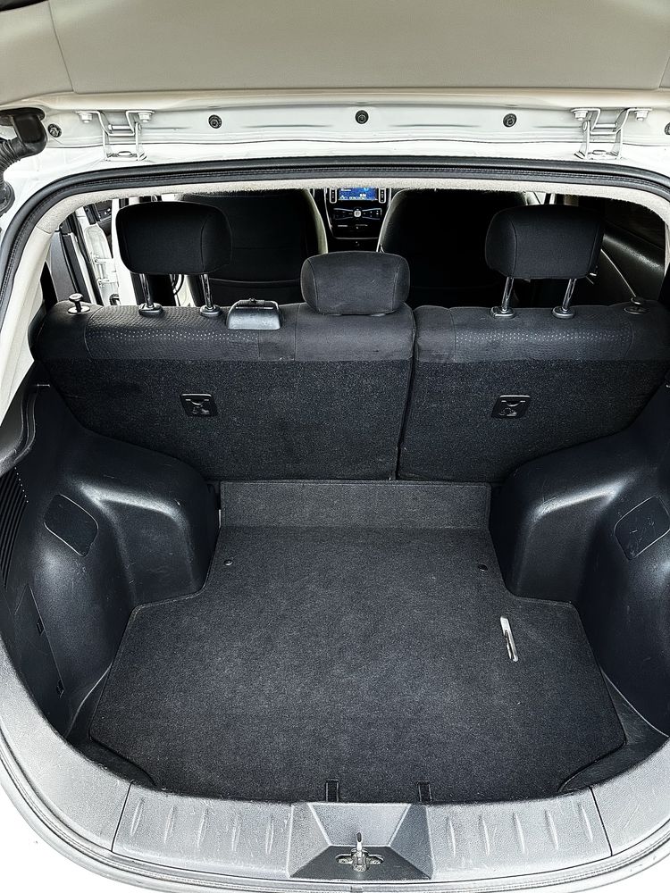 Nissan leaf з WEBASTO в продажі