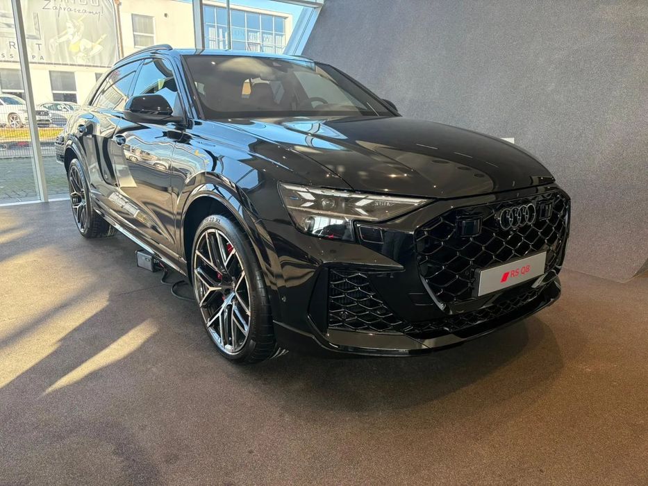 Audi RS Q8 Audi RS Q8 SUV performance 471 kW(640 KM) tiptronic