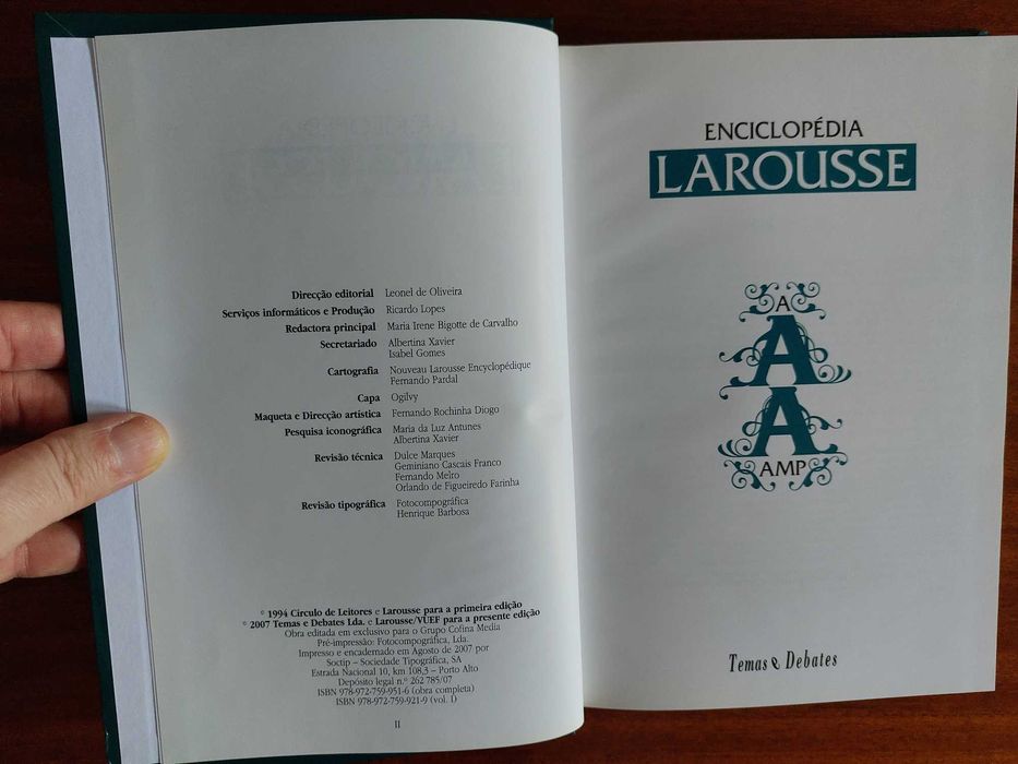 1º Volume da Enciclopédia LAROUSSSE - A: AMP - NOVO