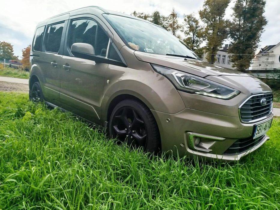 Ford Tourneo Connect Ford Tourneo Connect Titanium 1.5 dTi 160 KM • 2019 • 80 000 km • Hak