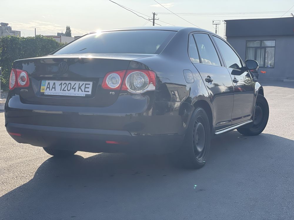 Volkswagen Jetta V