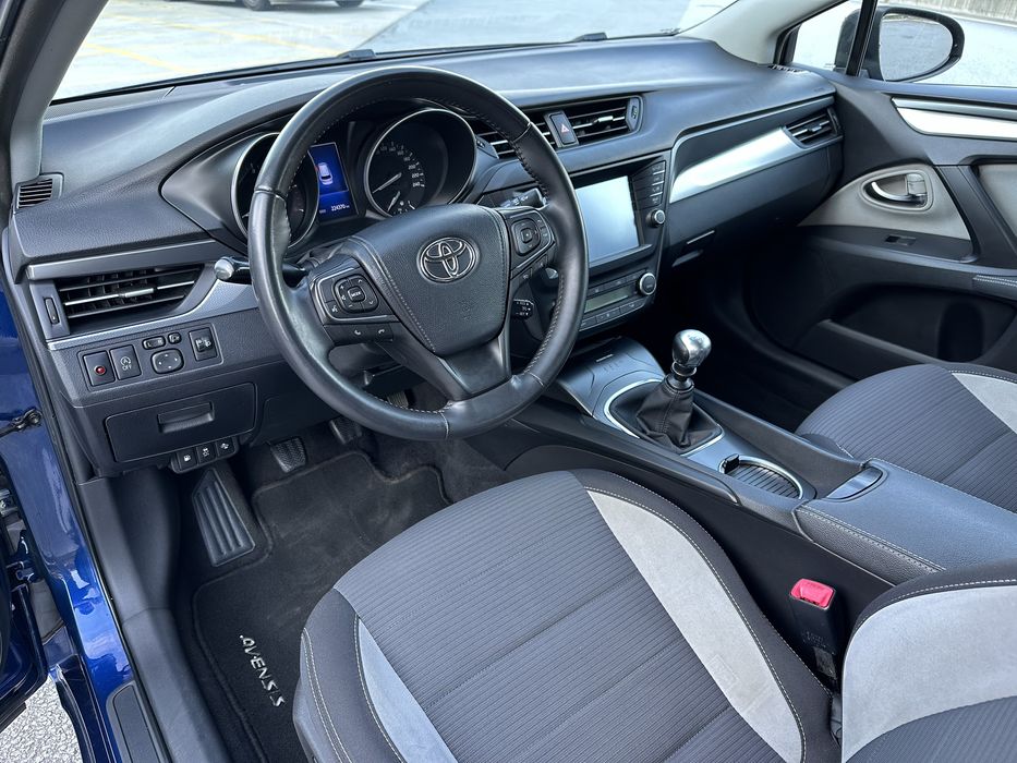 Toyota Avensis 1.6 D4-D Nacional