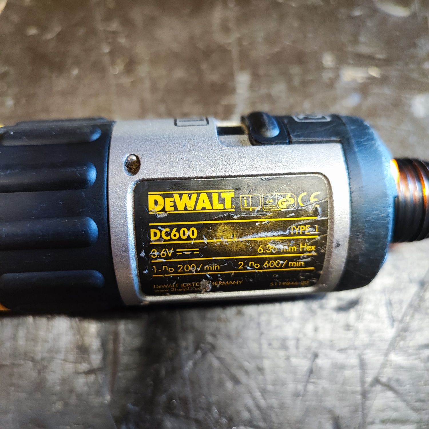 DeWalt DC600, nowe ogniwa