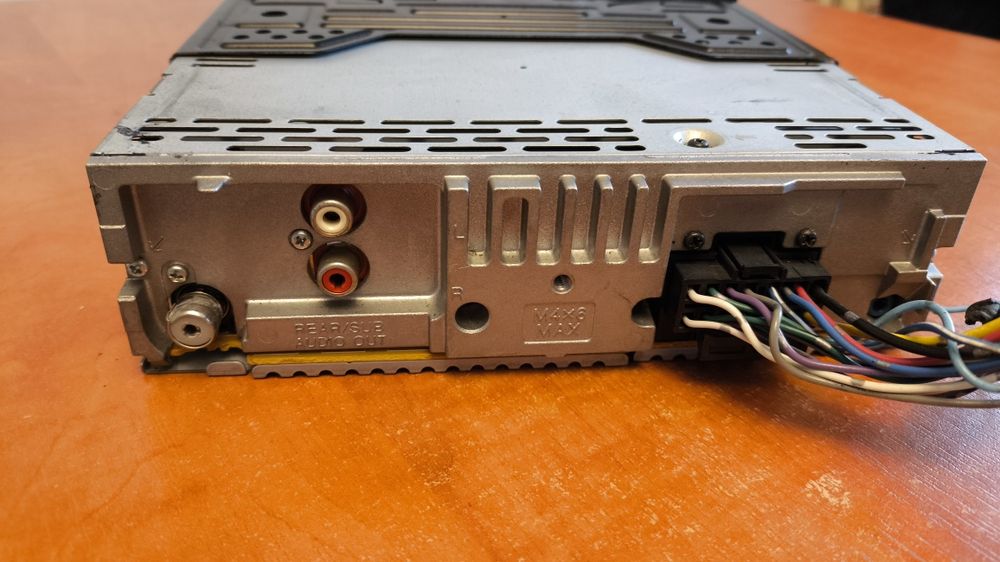 Radio samochodowe CD SONY cdx-gt225c