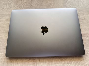 MacBook Air 13” - 16GB Ram - 1TB SSD