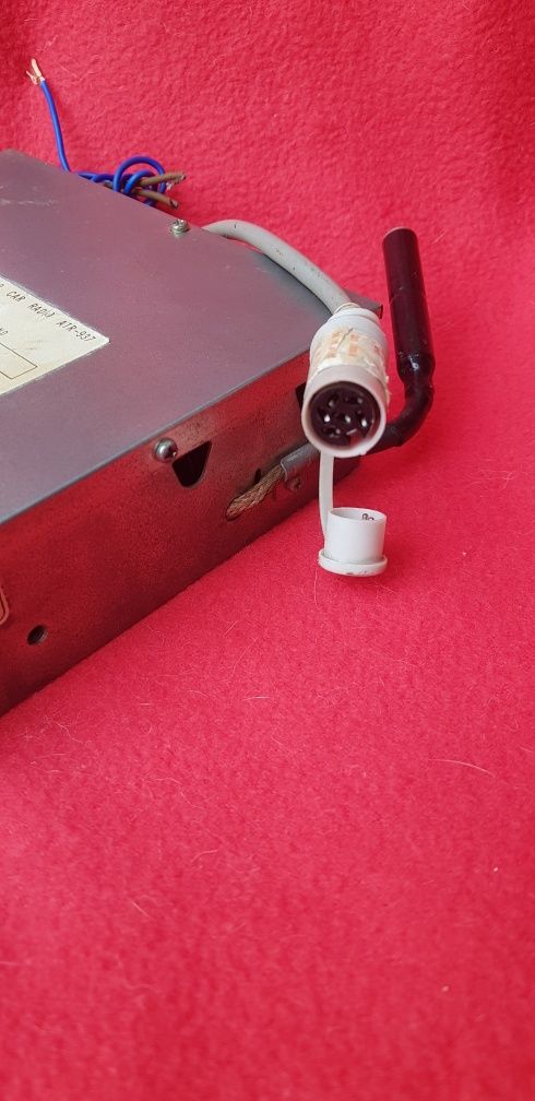 Rádio 6 e 12v SHARP anos 70
