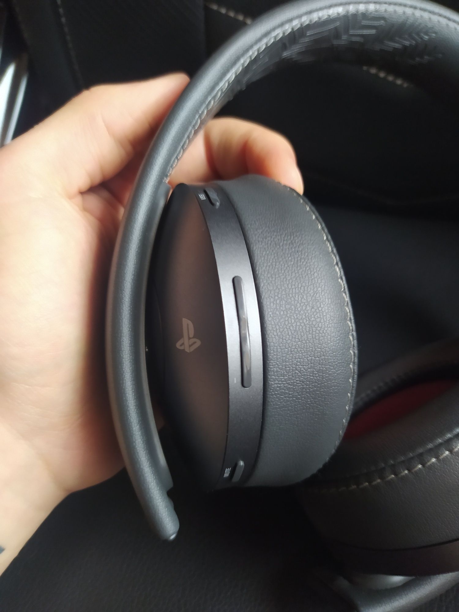 PlayStation Gold Wireless Headset - The Last Of Us part ii limited ed.