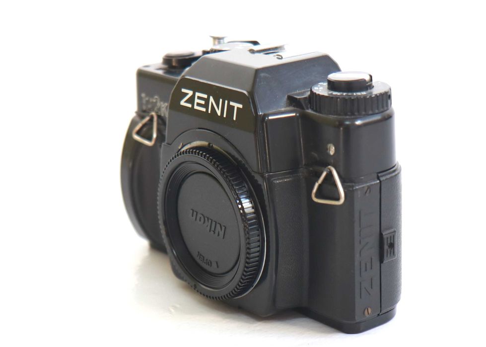 Zenith 122K com lente Pentax 50mm f\2 manual máquina analógica