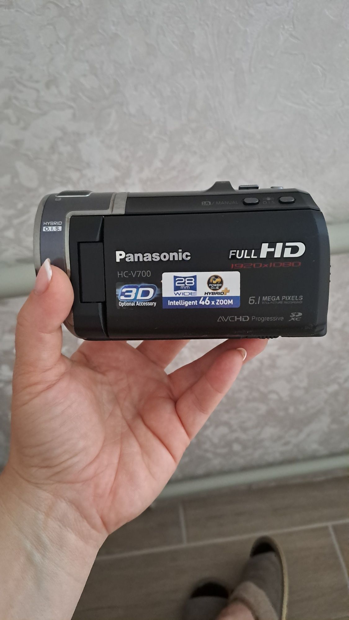 Відеокамера для блогера Panasonic HC-V700