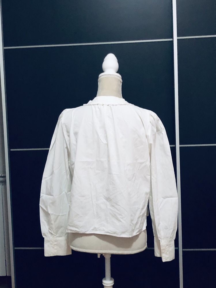 Blusa branca  com folhinhos Zara
