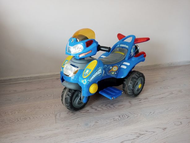 Motorek/pojazd na akumulator dla dzieci