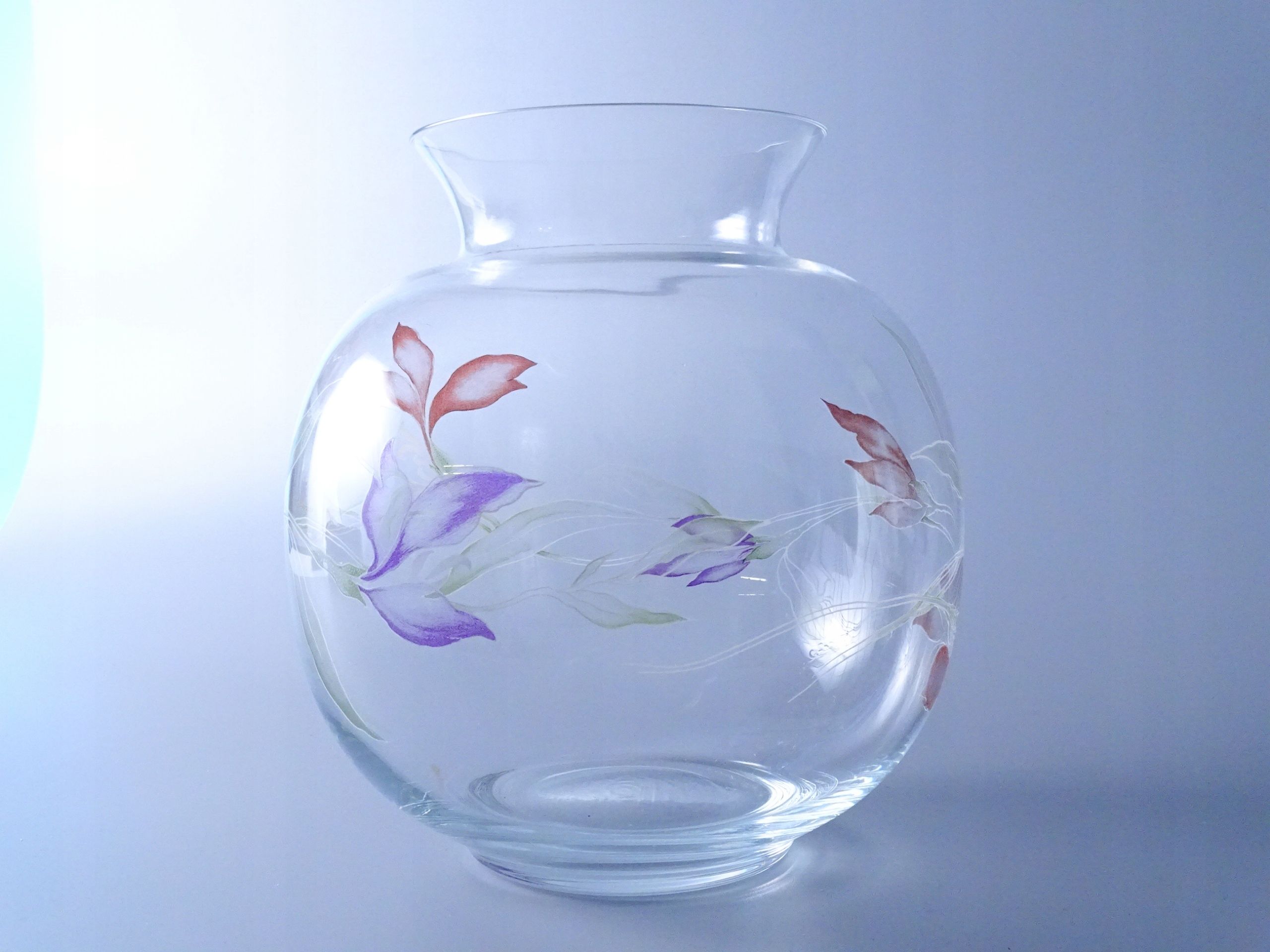vintage piękny szklany wazon kwiaty